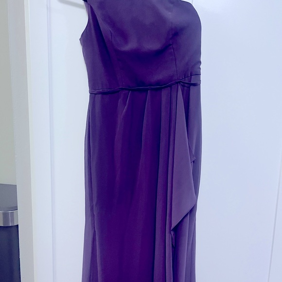 David's Bridal #F20011 Plum Chiffon one-shoulder bridesmaid dress with cascade - Picture 3 of 4